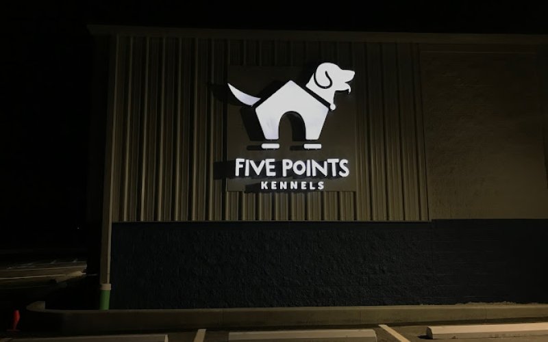 Five Points Kennels
