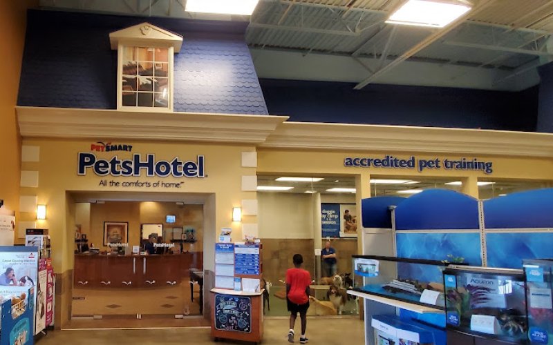 PetsHotel Overland Park